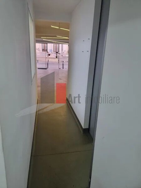 Dacia, spatiu comercial de inchiriat.